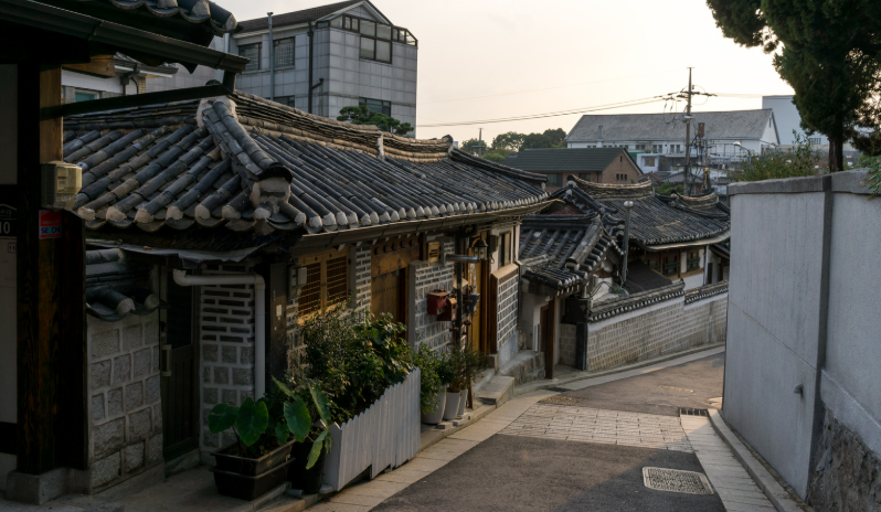 北村韓屋村觀光壓力啟示｜民宿如何平衡旅客與居民生活